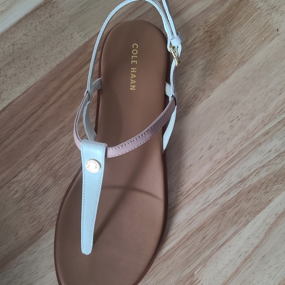 SOLD - NEW Cole Haan Flora thong sandals - Picture 3 of 5